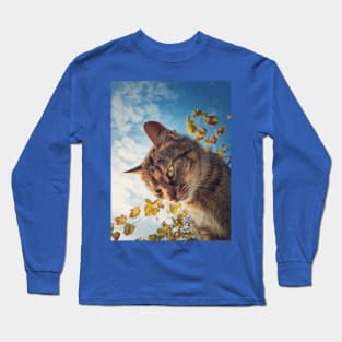 Cat outside portrait Long Sleeve T-Shirt